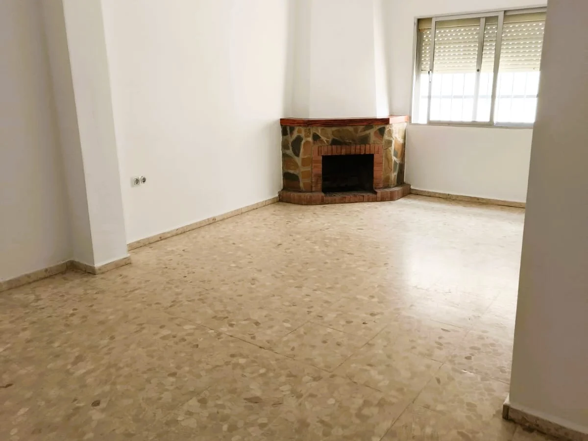 Casa de pueblo en venta en Pj Santander (San José-San Bernardo, La Linea de la Concepcion)