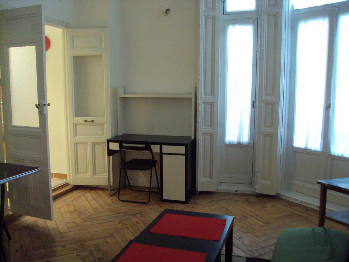 Apartment in street infantas-chueca-centro-Madrid