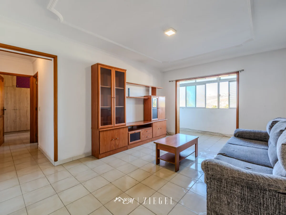 Luminoso piso en la zona de Las Torres