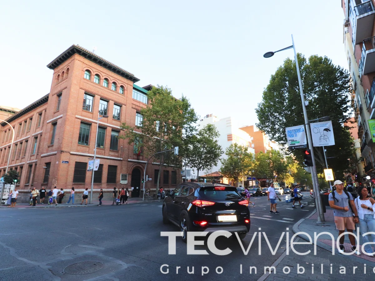 REF 63-25 GARAJE EN ALQUILER | CALLE DE CASTILLA | BELLAS VISTAS, MADRID