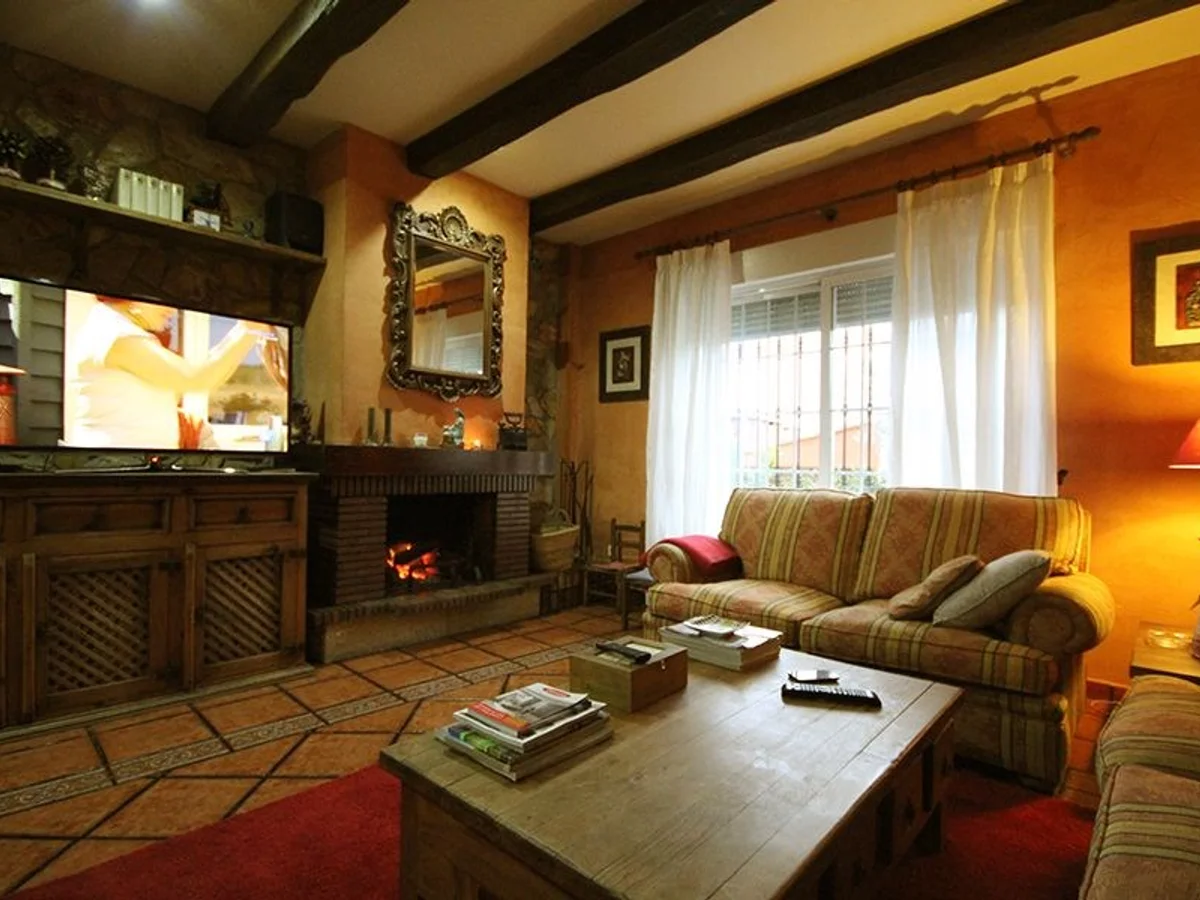 CHALET. MADRID 6 Habitaciones - 357 m²